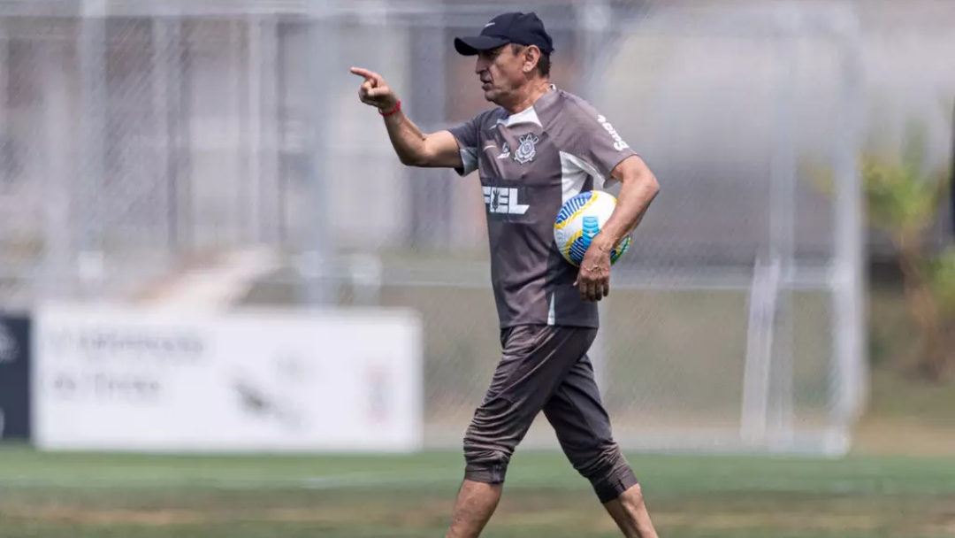 Brasileir&atilde;o retorna com Botafogo x Corinthians e mais 2 jogos neste s&aacute;bado  