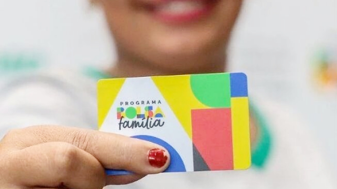 Caixa paga hoje Bolsa Fam&iacute;lia a benefici&aacute;rios com NIS de final 2