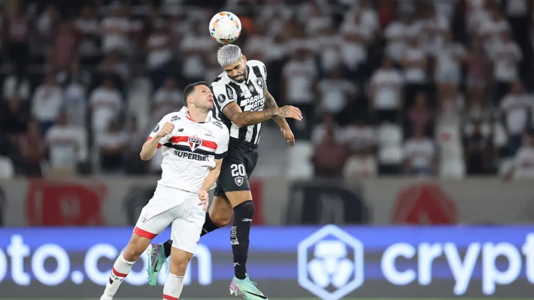 S&atilde;o Paulo e Botafogo jogam por vaga na semifinal 