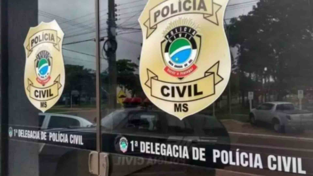 Homem invade casa, mostra &oacute;rg&atilde;o genital para moradoras e acaba preso pela PM