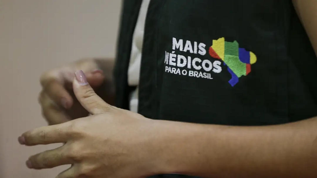 Mais M&eacute;dicos alcan&ccedil;a quase 80% dos munic&iacute;pios 