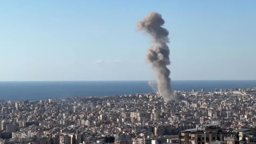 Ataques a&eacute;reos atingem sul de Beirute logo ap&oacute;s alerta militar israelense