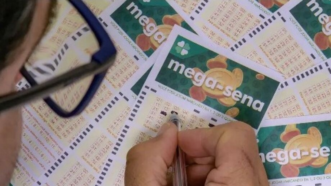 Mega-Sena acumula, mas sortudos de MS levam R$ 100 mil com a quina