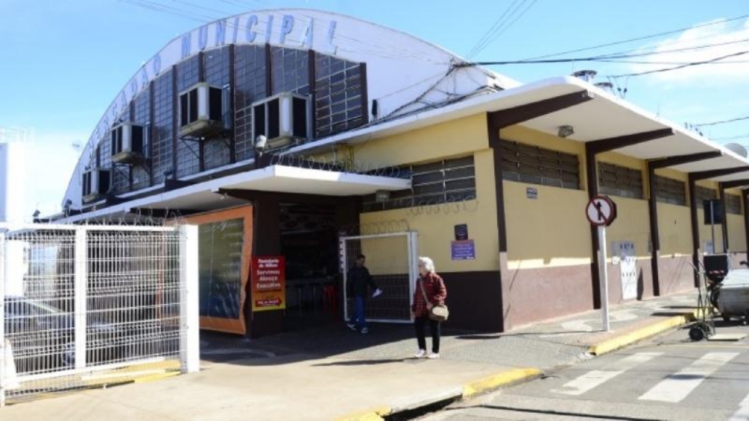 Mulher &eacute; presa por racismo e agress&atilde;o no Mercad&atilde;o Municipal 