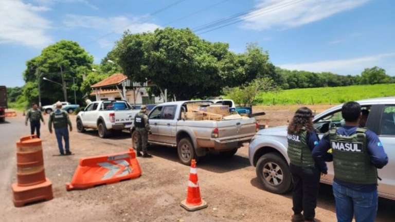 Pol&iacute;cia multa influencers por pesca na Piracema