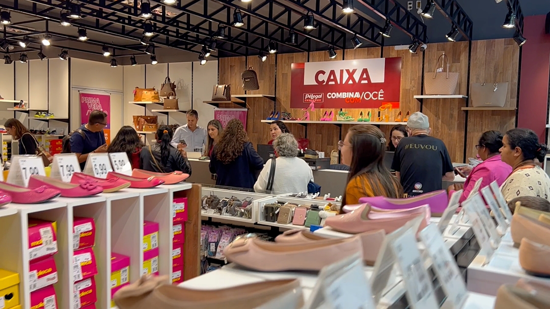 Mega promoção da Loja Pé Legal celebra os 71 anos de Sidrolândia com descontos de 30% em toda loja