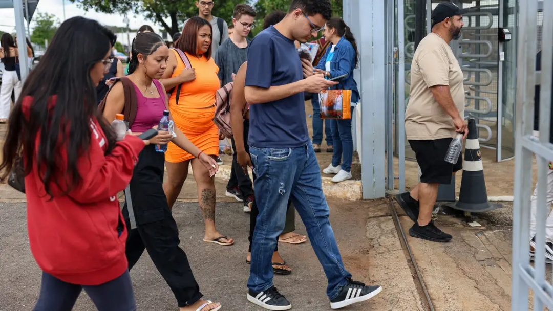 Provas de matem&aacute;tica e ci&ecirc;ncias da natureza s&atilde;o reaplicadas hoje