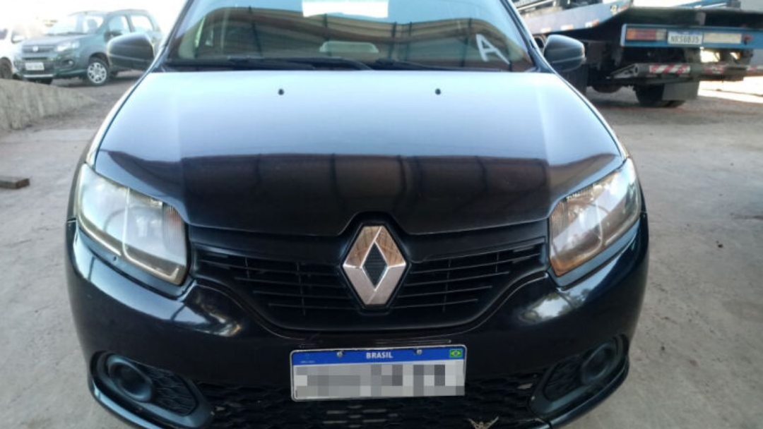 Detran abre leil&atilde;o com Renault Sandero a partir de 6 mil