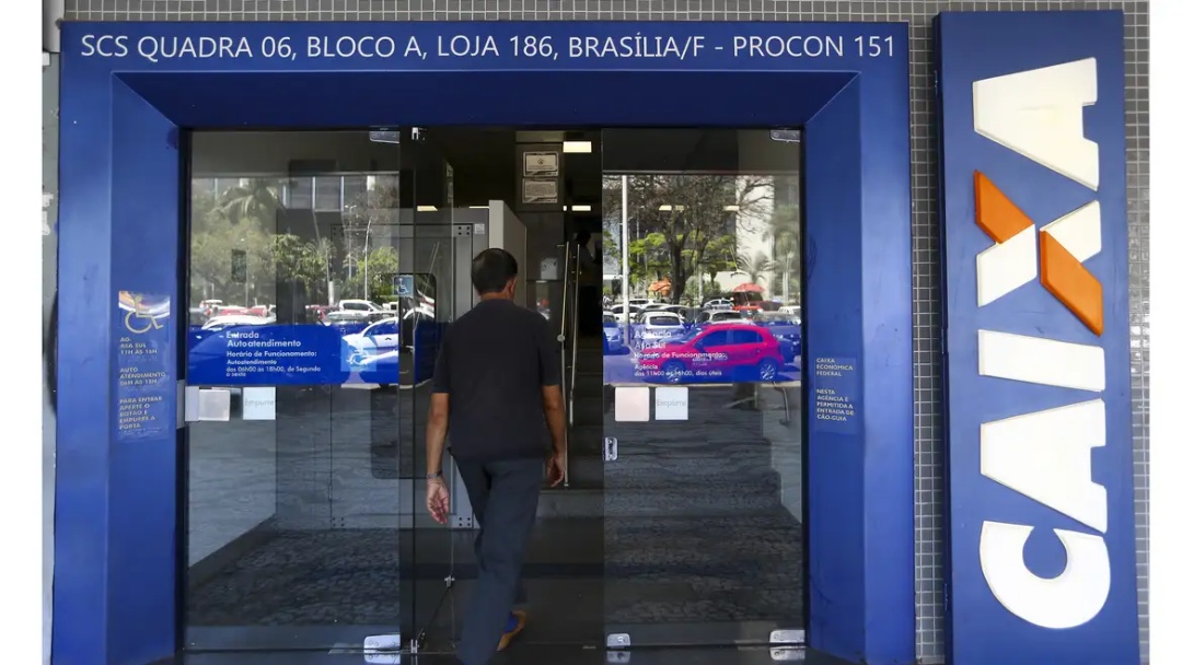 Bancos voltam a funcionar normalmente hoje