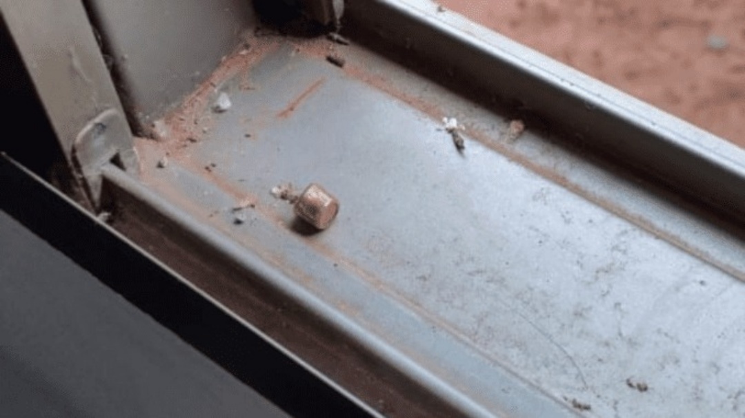 Proj&eacute;til &eacute; encontrado em janela de quarto de crian&ccedil;a no Nova Lima