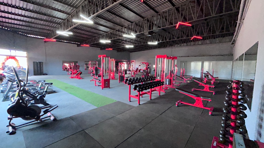 Ra&ccedil;a Gym reinaugura academia com novos equipamentos e espa&ccedil;o ampliado em Sidrol&acirc;ndia