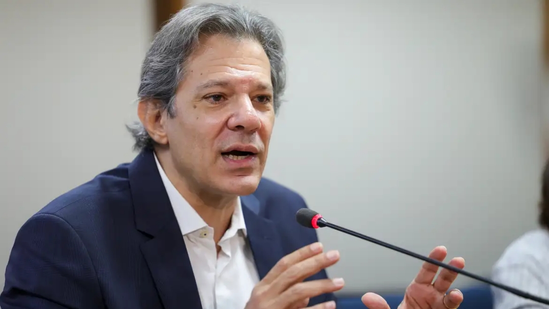 Haddad desmente imposto sobre pets e Pix ap&oacute;s v&iacute;deo falso feito com IA