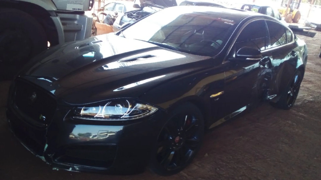 Detran realiza leil&atilde;o de ve&iacute;culos com Jaguar a partir de R$ 92 mil