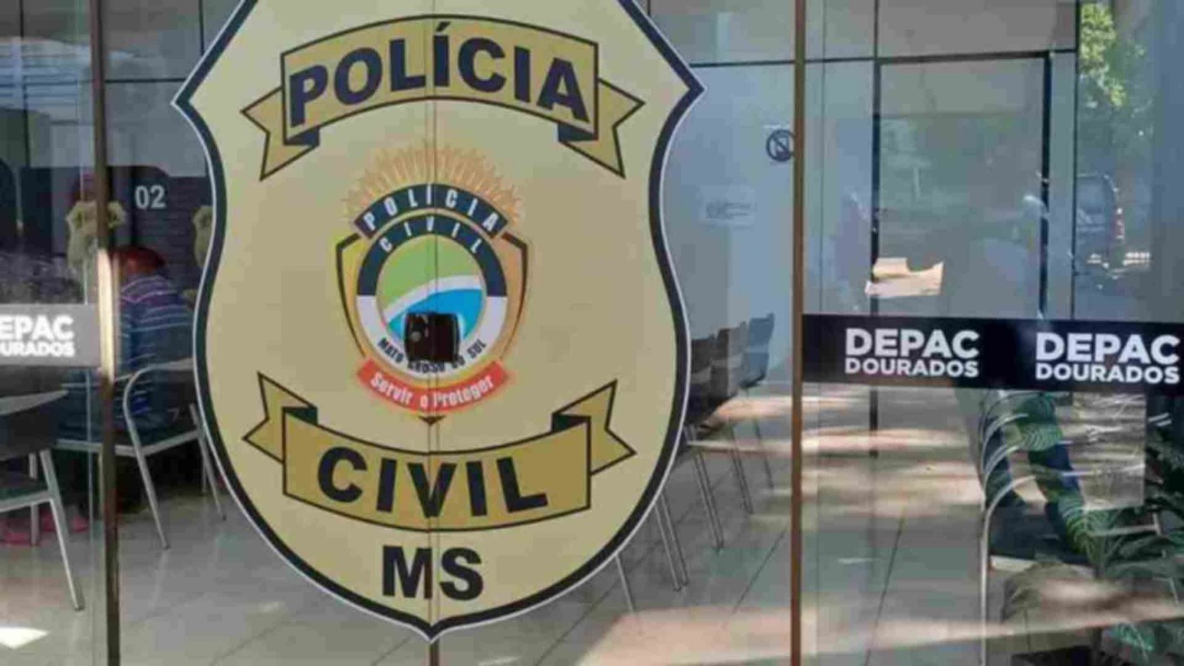 Briga em pra&ccedil;a acaba com mulher esfaqueada no rosto e rapaz preso em MS