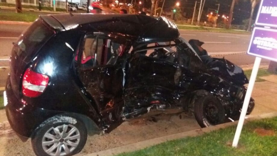 Juiz d&aacute; 48h para m&eacute;dico que matou advogada em acidente se apresentar no pres&iacute;dio  