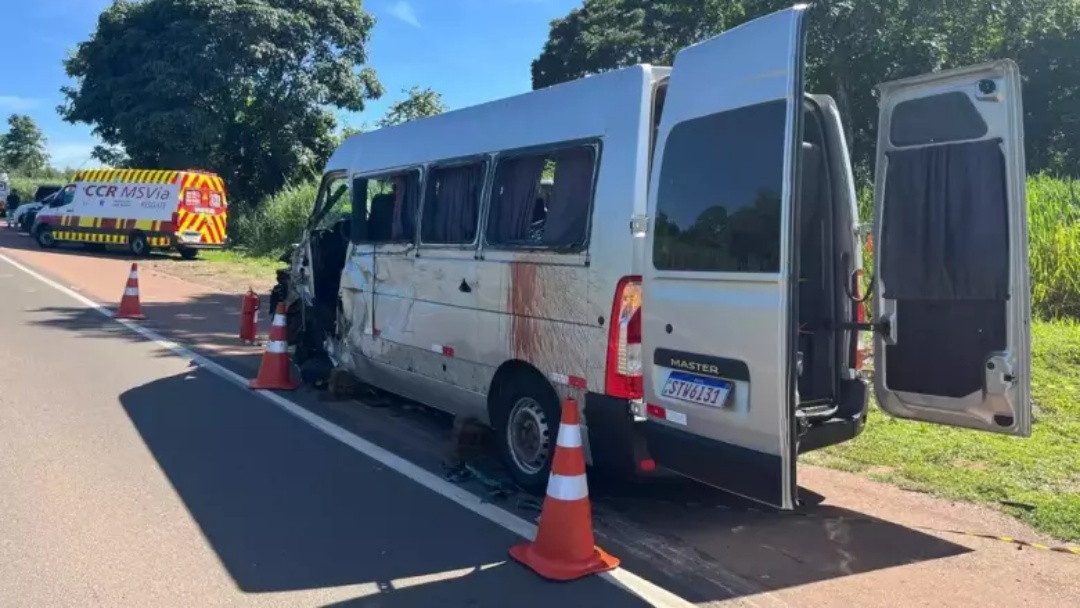 Venezuelana &eacute; v&iacute;tima de acidente envolvendo van com pacientes que saiu de Dourados