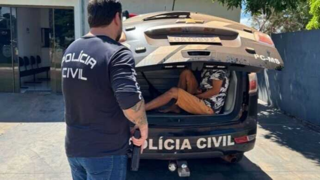 Viol&ecirc;ncia em Juti: homem amea&ccedil;a primas com golpes de enxada