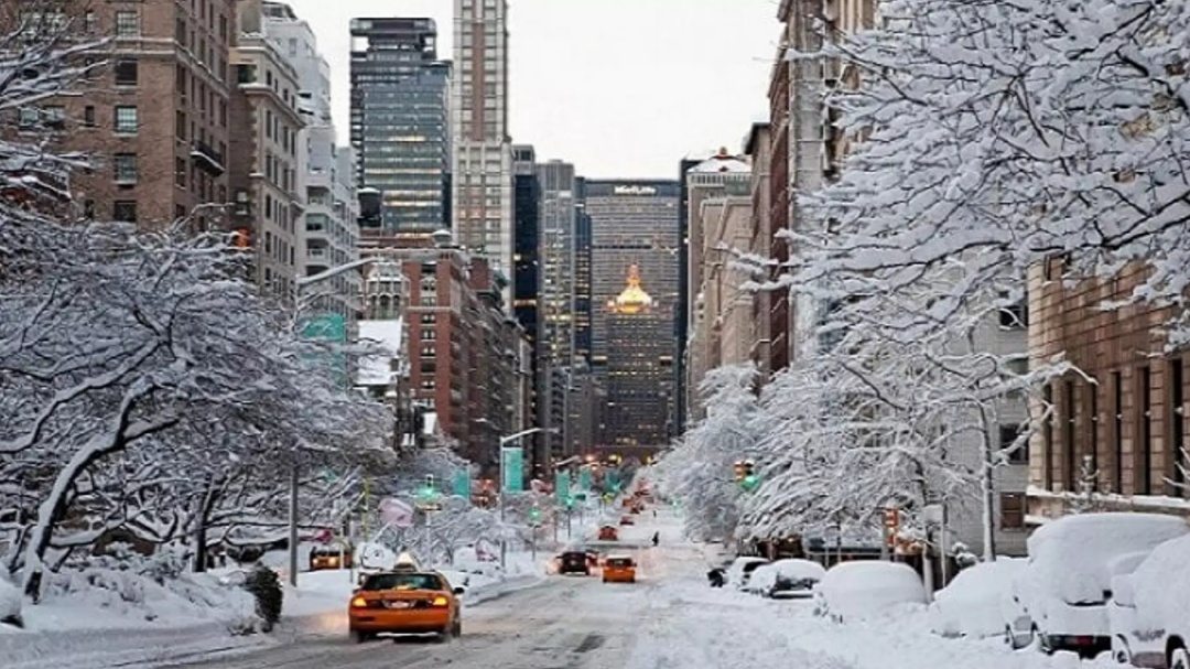 Frio extremo bate recordes e pode congelar a pele em minutos