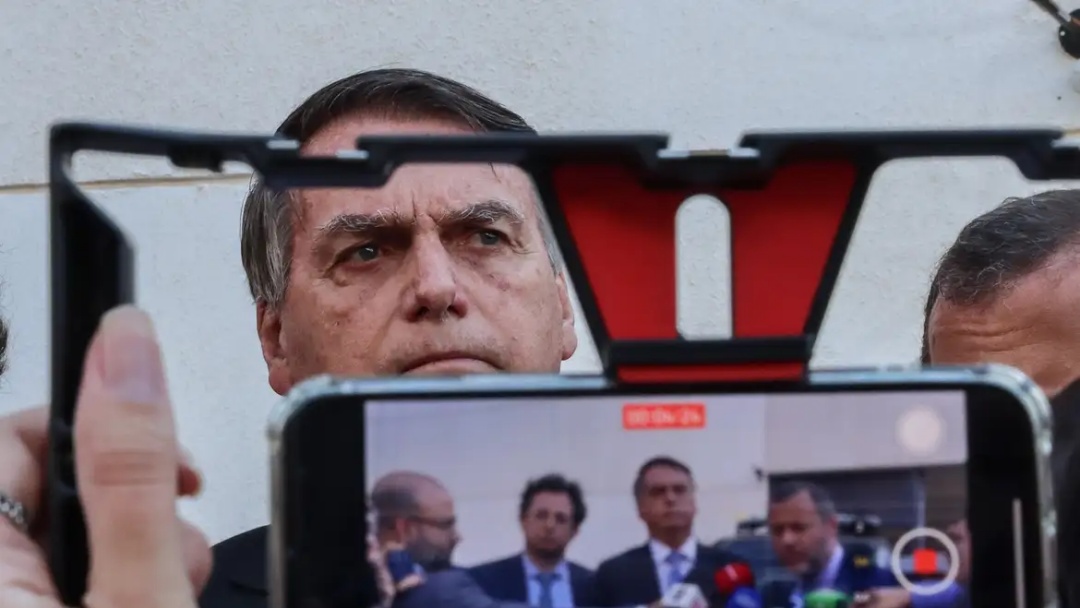 STF abre ação penal contra Bolsonaro e mais 7 réus
