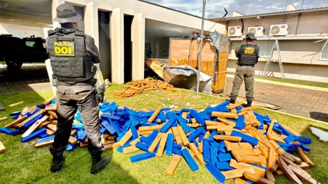 DOF apreende 1,3 tonelada de maconha transportada em câmaras frias