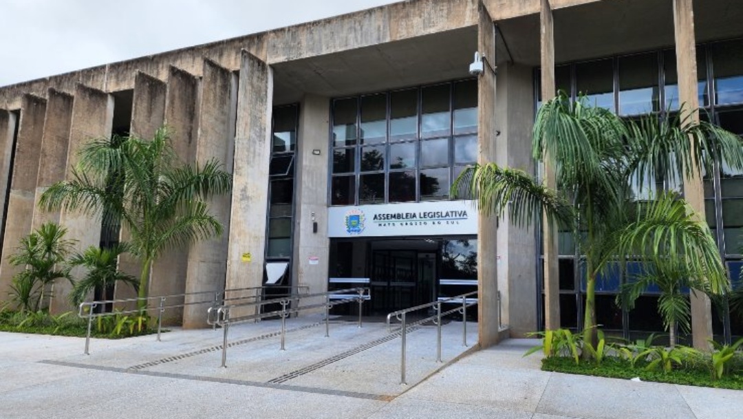 Deputados aprovam projeto que converte multas leves e m&eacute;dias em advert&ecirc;ncia 