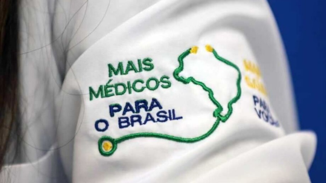 Mais Médicos: 407 profissionais começam a atuar em 22 estados