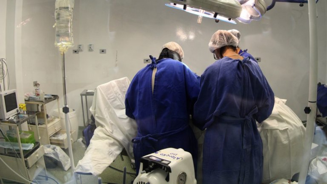 Com quase 7 mil pessoas na fila de espera, Sa&uacute;de vai usar emendas para pagar cirurgias e exames