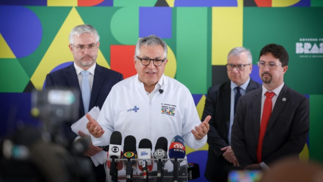 Governo ampliará vacinação e buscará parcerias para agilizar o SUS