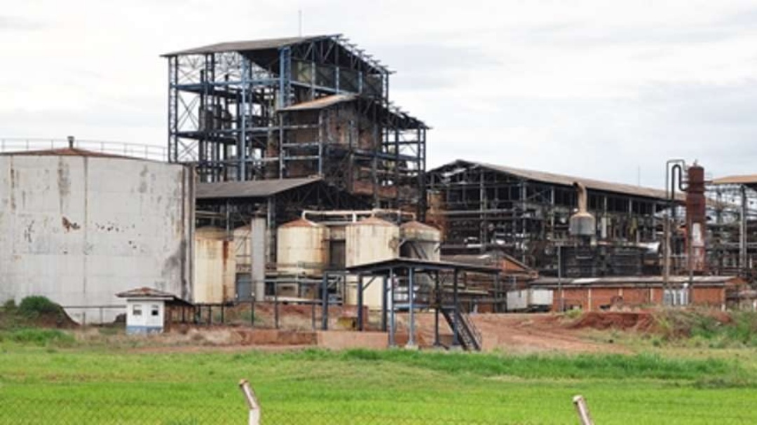 Demitidos h&aacute; 12 anos, ex-funcion&aacute;rios da Santa Olinda ainda esperam pelas verbas de rescis&atilde;o