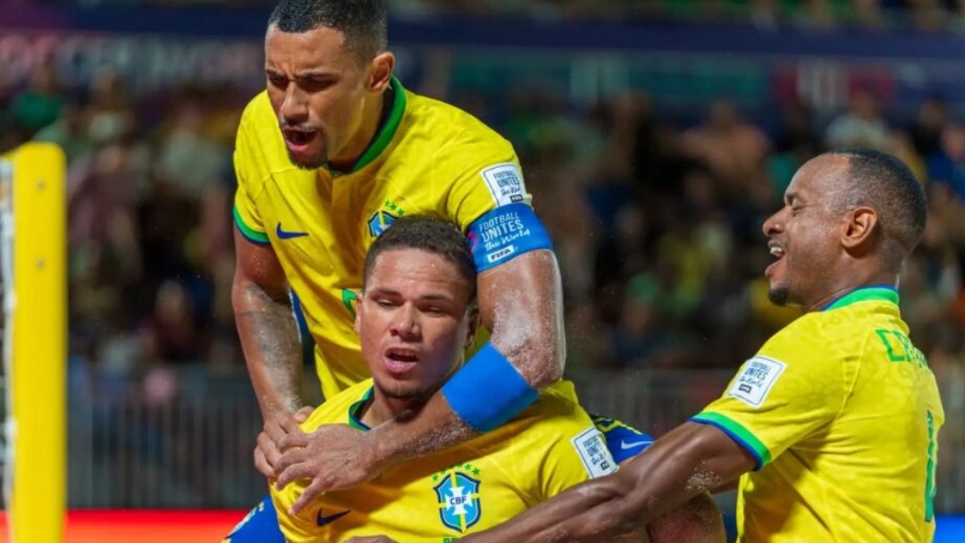 Rodrigo brilha e Brasil conquista o hepta da Copa do Mundo de Futebol de Areia