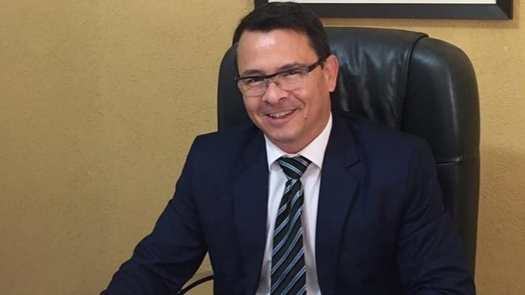 Natalino Gonzaga deve ser substitu&iacute;do por Daniel Alves na Secretaria de Governo