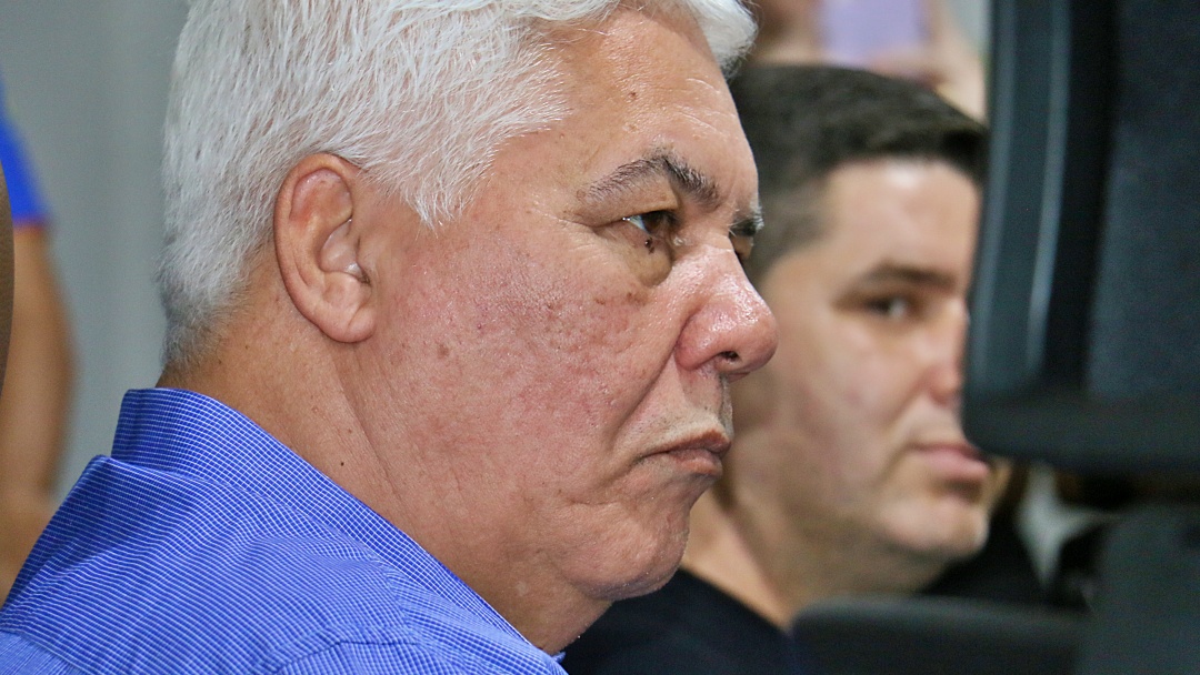 Sa&iacute;da a francesa: Secret&aacute;rio de Governo se afasta do cargo por licen&ccedil;a m&eacute;dica