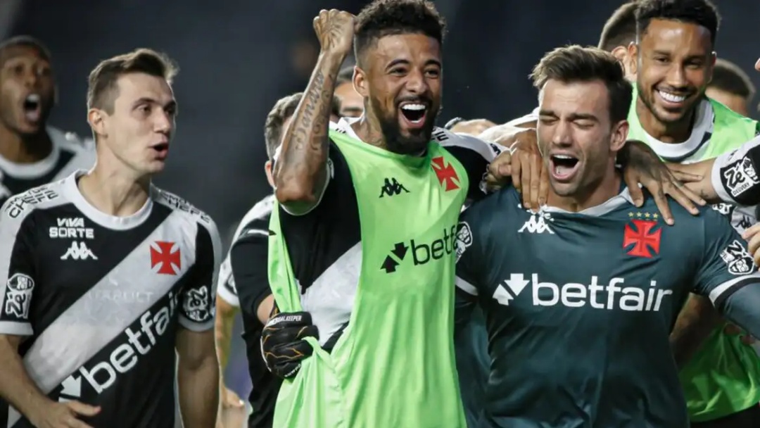 Vasco supera Operário nos pênaltis e segue vivo na Copa Brasil