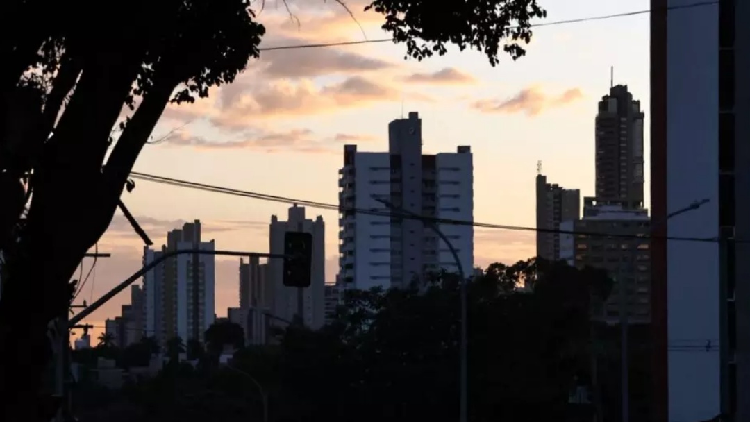 Com sol entre nuvens, quinta-feira será de tempo seco e quente em Mato Grosso do Sul