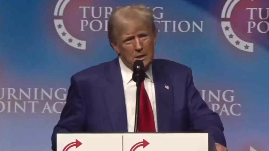 Juiz dos EUA pro&iacute;be governo Trump de revogar vistos de estudantes internacionais