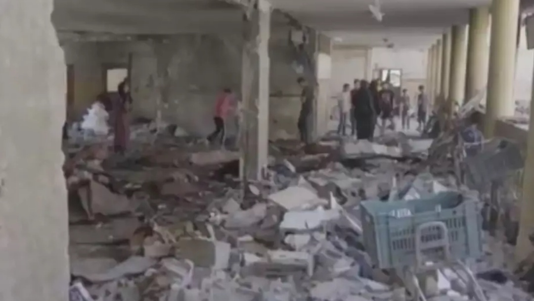 Ataques israelenses matam mais de 50 pessoas em Gaza  