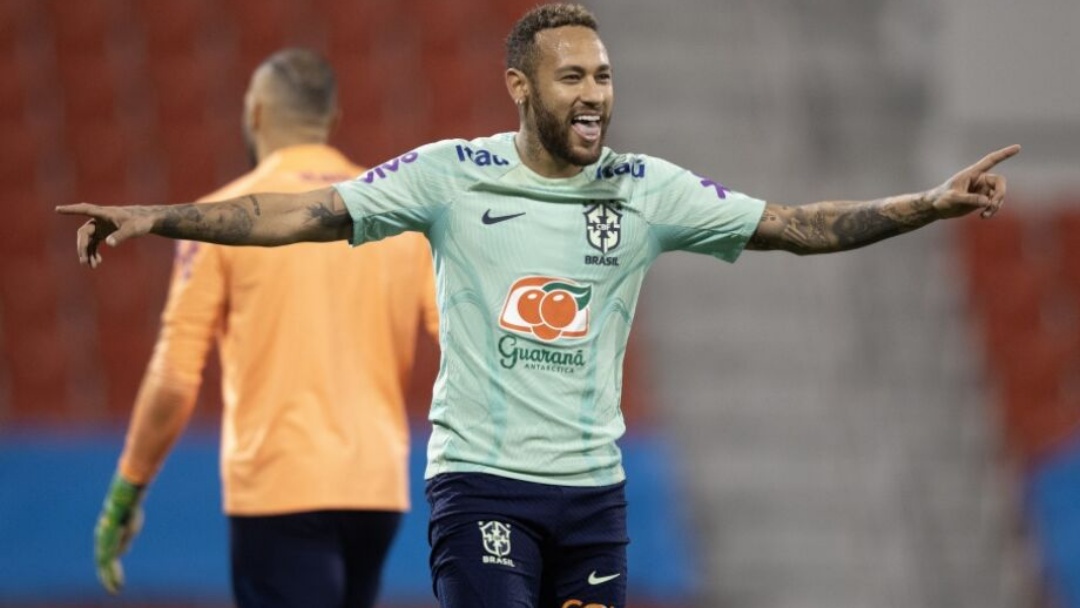 Neymar fica fora de treino para tirar visto dos EUA em meio a rumores sobre Mundial