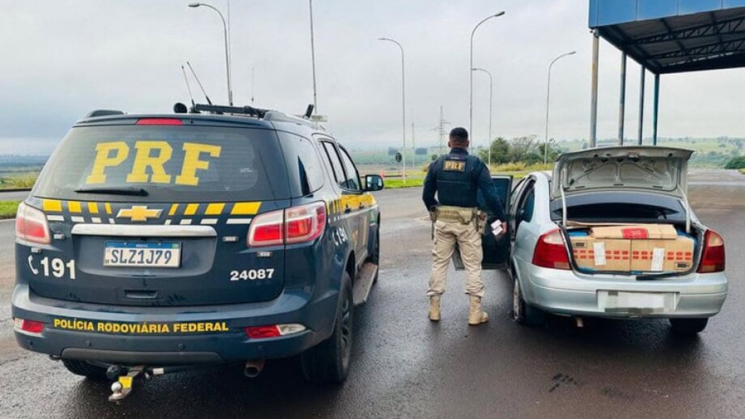 PRF persegue motorista e apreende 10 mil maços de cigarro contrabandeados na BR-163