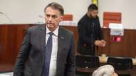 Bolsonaro nega ter cogitado plano de golpe de Estado