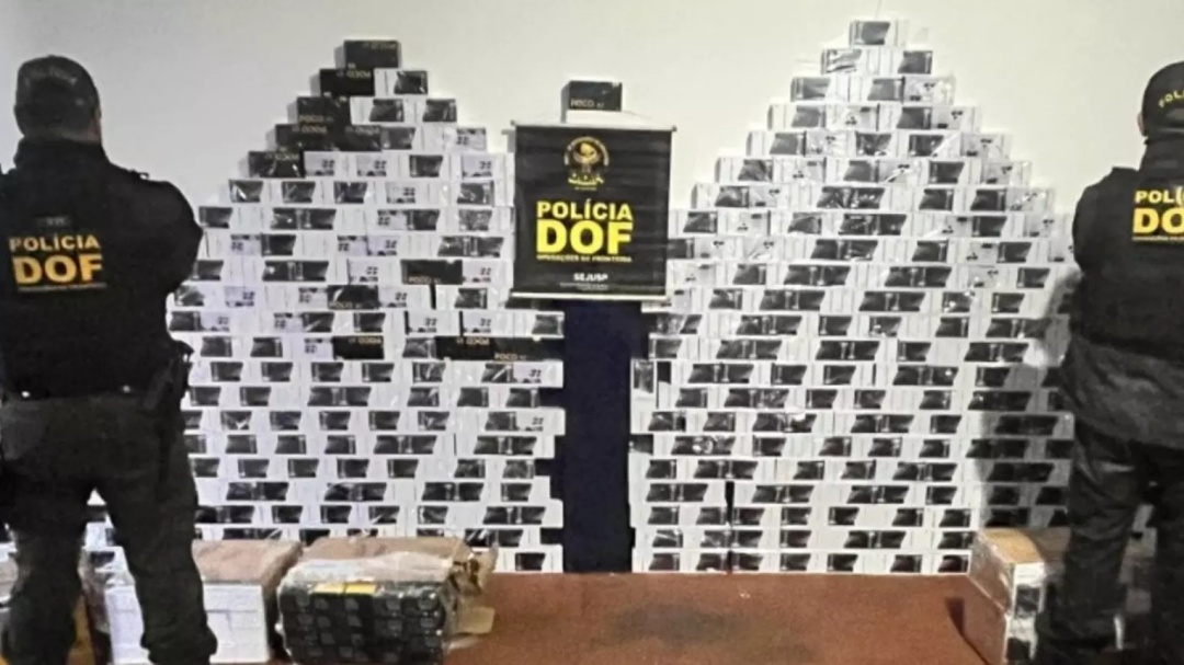 Após perseguição de 5 km, carregamento de celulares avaliado em R$ 1,6 milhão é apreendido