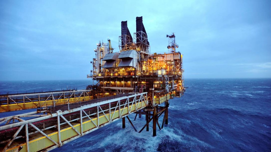 Petr&oacute;leo fecha em queda com aten&ccedil;&otilde;es a desfecho sobre negocia&ccedil;&atilde;o entre EUA e China 