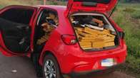 Homem &eacute; preso com carga de maconha em carro com registro de roubo