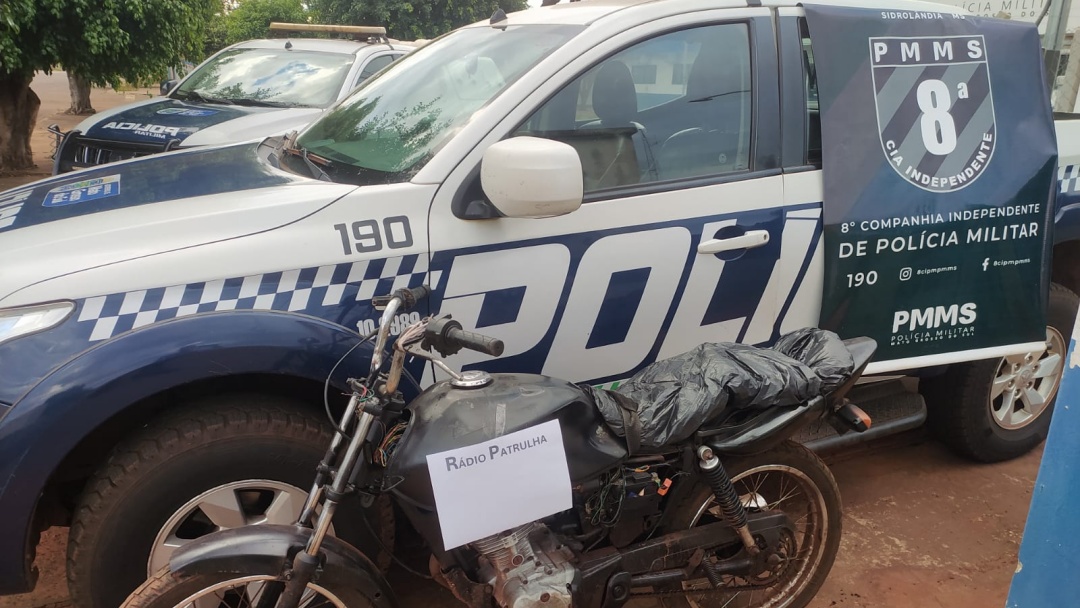 PM prende motociclista que fazia manobras com moto roubada no Sitiolândia