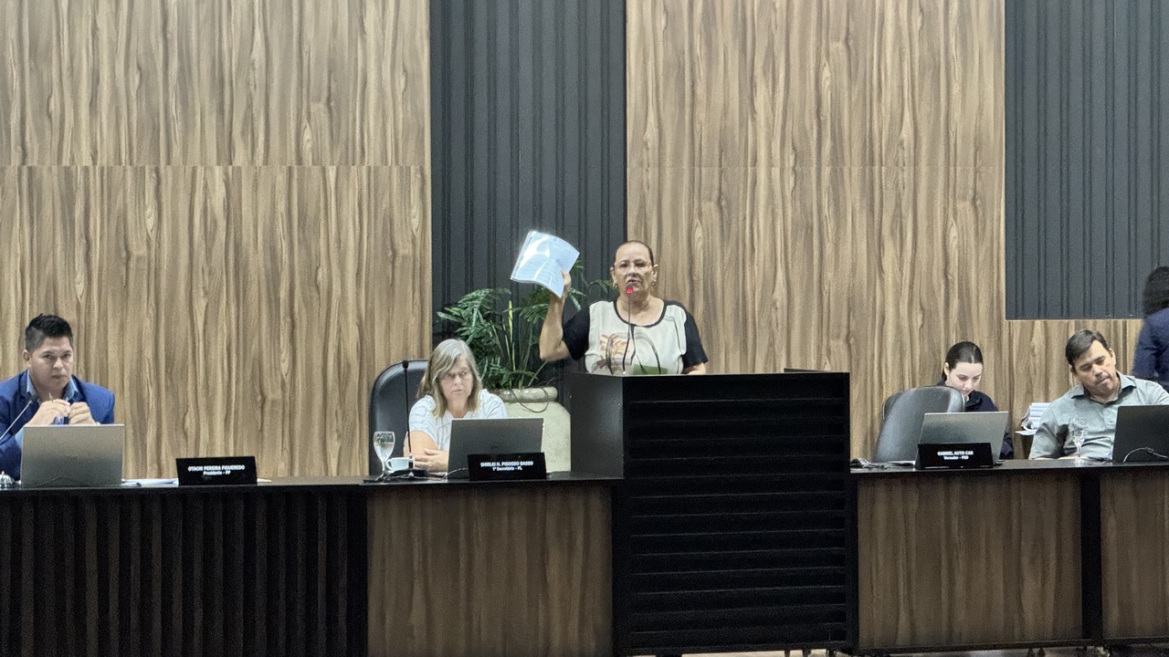 C&acirc;mara aprova reforma e vereadores admitem que n&atilde;o leram as 245 p&aacute;ginas do projeto