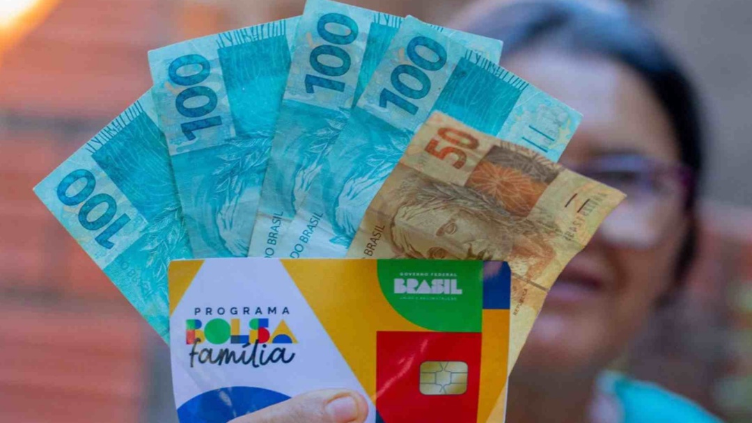 Bolsa Família: beneficiários com NIS final 3 recebem parcela de junho nesta quarta-feira