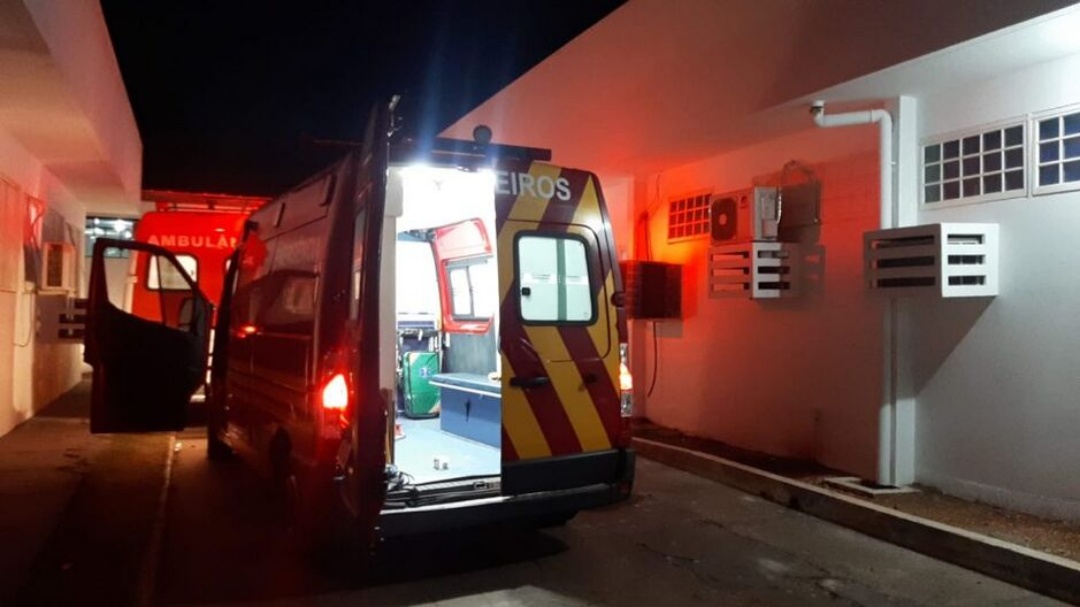 Jovem é esfaqueado pelo vizinho durante briga por mulheres em Corumbá