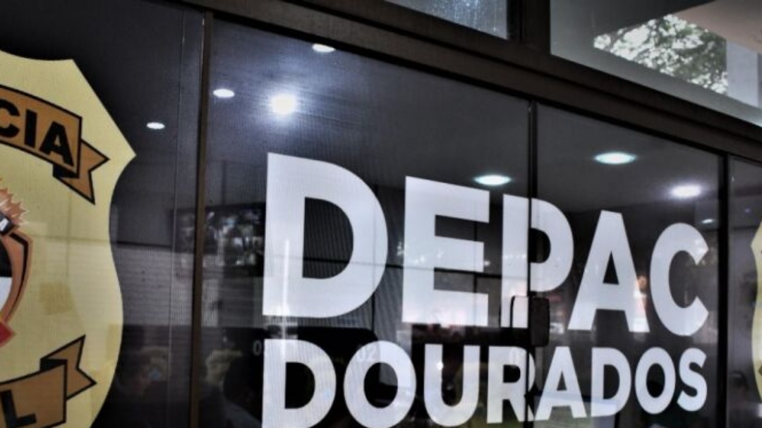 Homem &eacute; preso por ass&eacute;dio sexual ap&oacute;s atacar jovem em mercearia 