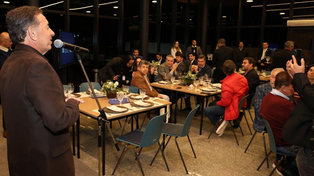 Gerson recepciona em jantar de trabalho na ALEMS, Riedel e lideranças do setor industrial