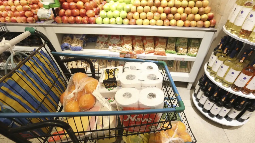 Pre&ccedil;os de alimentos caem e infla&ccedil;&atilde;o de junho fica em 0,26%