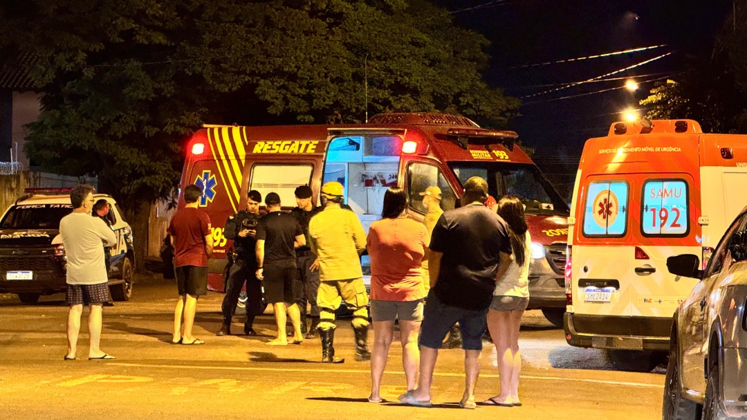 Menor de idade ao volante causa acidente no centro de Sidrol&acirc;ndia e deixa motociclista ferido